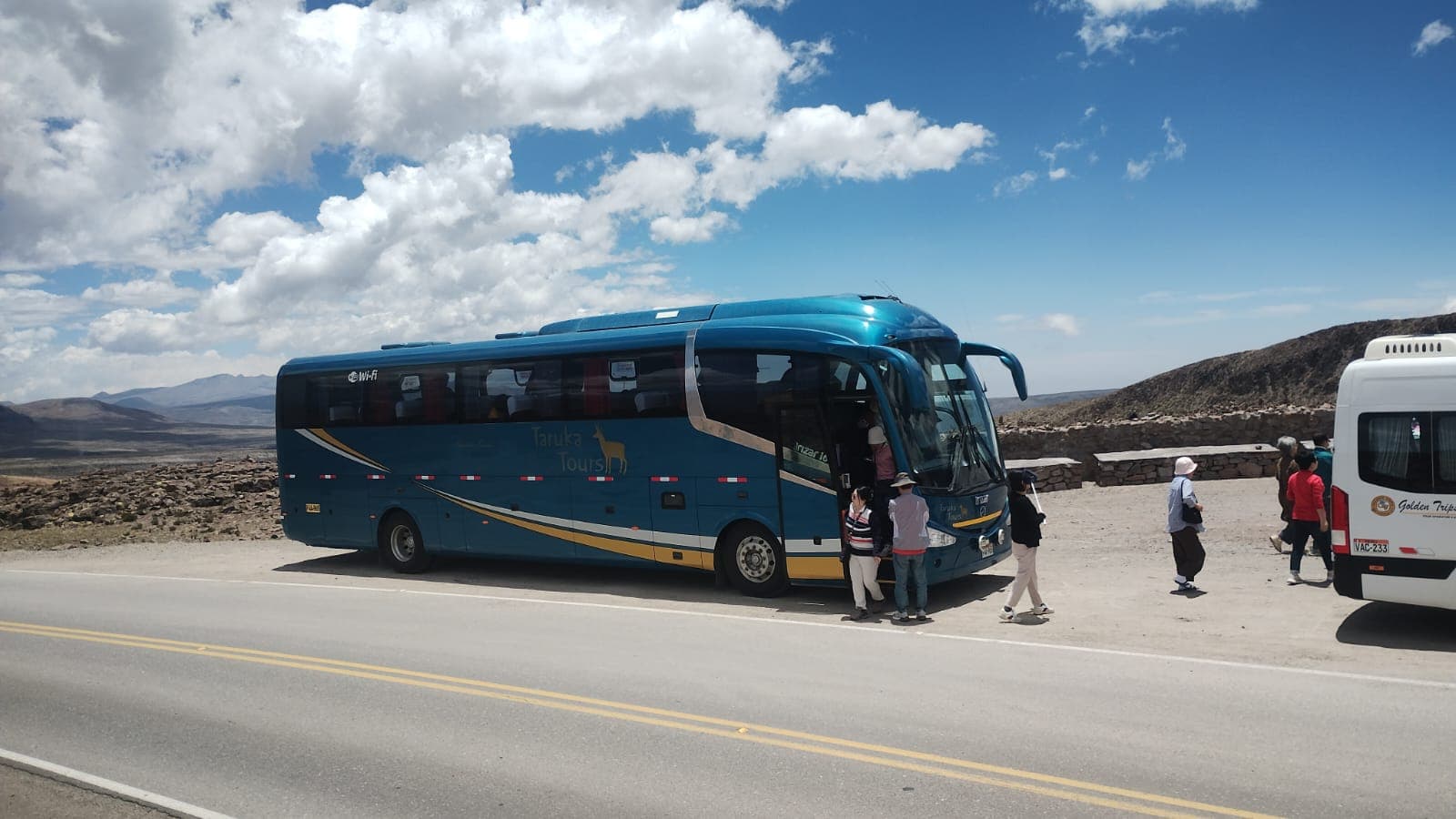 Flota Taruka Tours